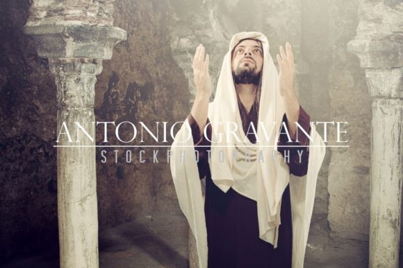Jesus Christ Looking Up to Heaven: Creative Inspiration for Modern Projects