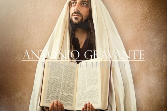 Jesus Shows the Holy Bible: A Practical Guide to Choosing and Using a Christ-Centered Bible